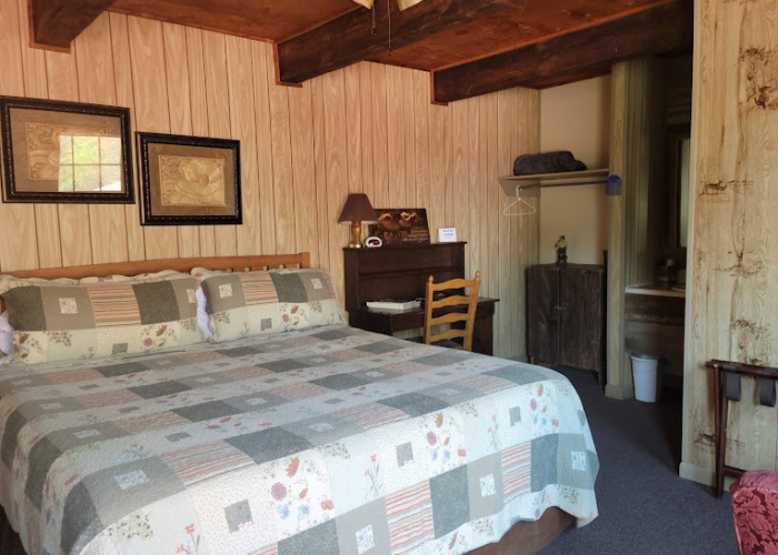 Bay Springs Country Inn