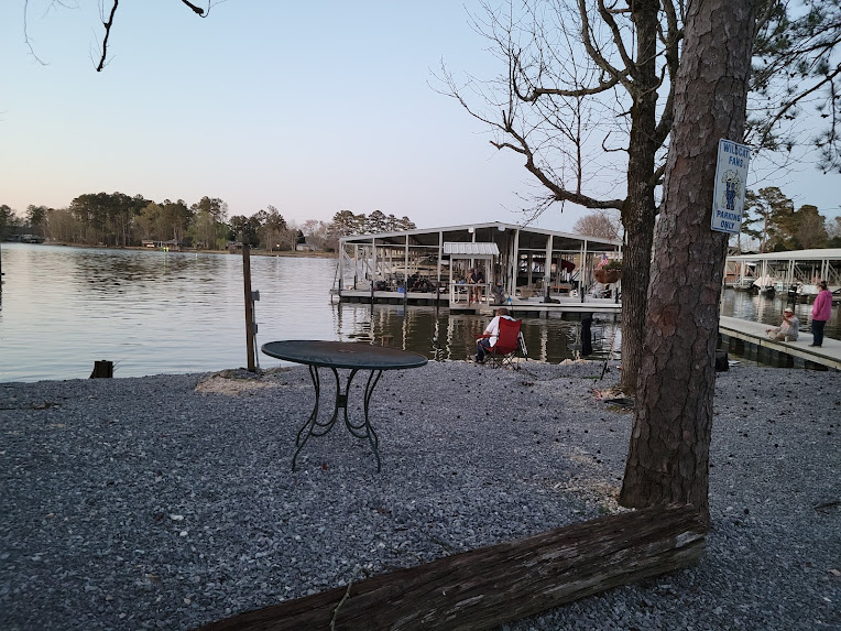 Inn at Weiss Lake in Centre, AL